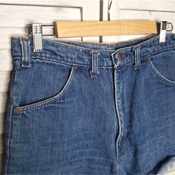 VTG Thumbs Up Cut Off Shorts High Waist 28 / 29 Frayed Hem Cheeky Small 6 8 - Picture 3 of 8